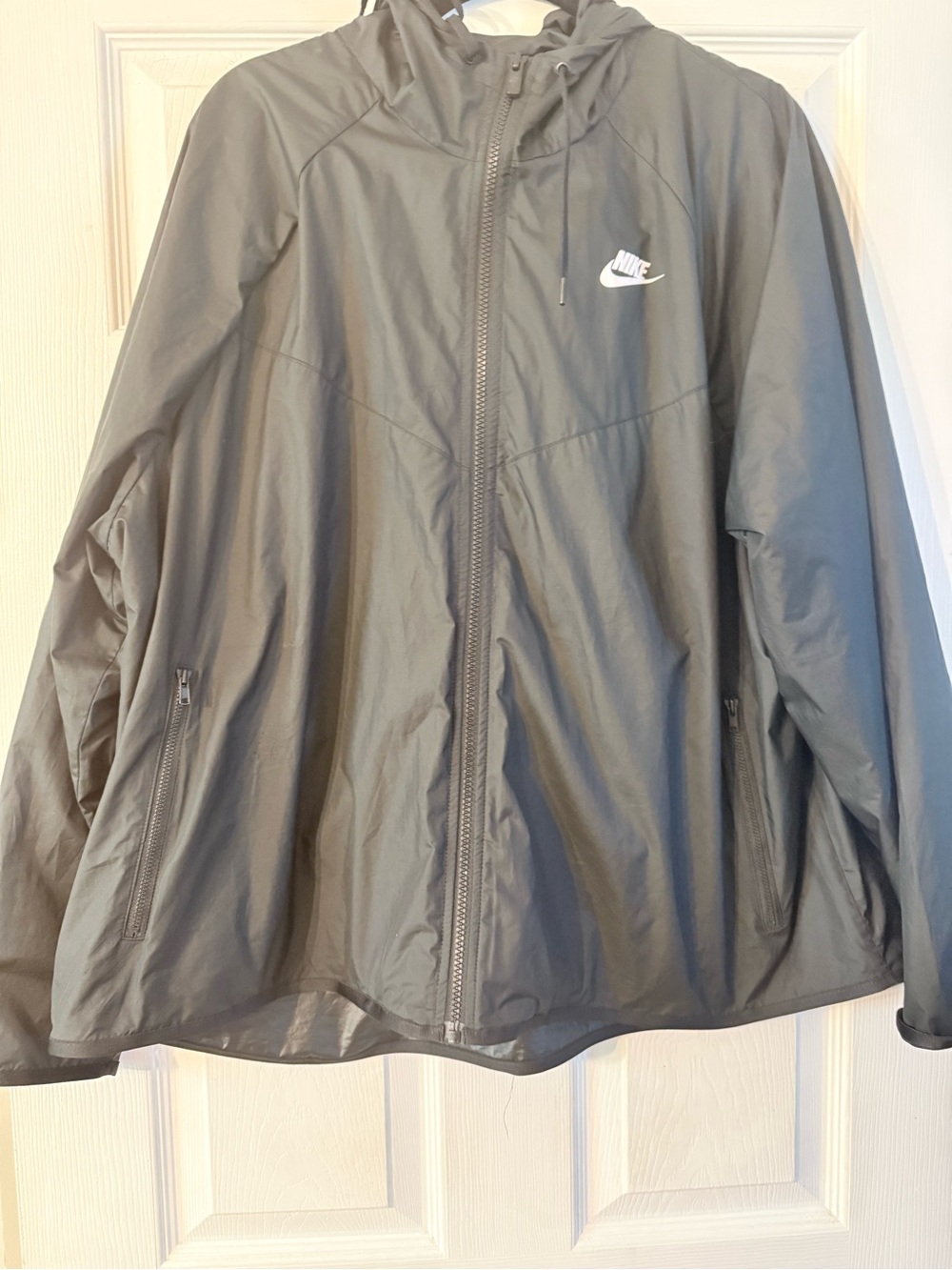 Nike Womens Hooded Windbreaker Jacket